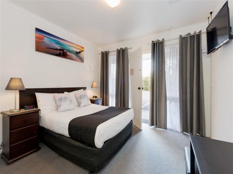 FOR 1 TO 2 PEOPLE SHARE