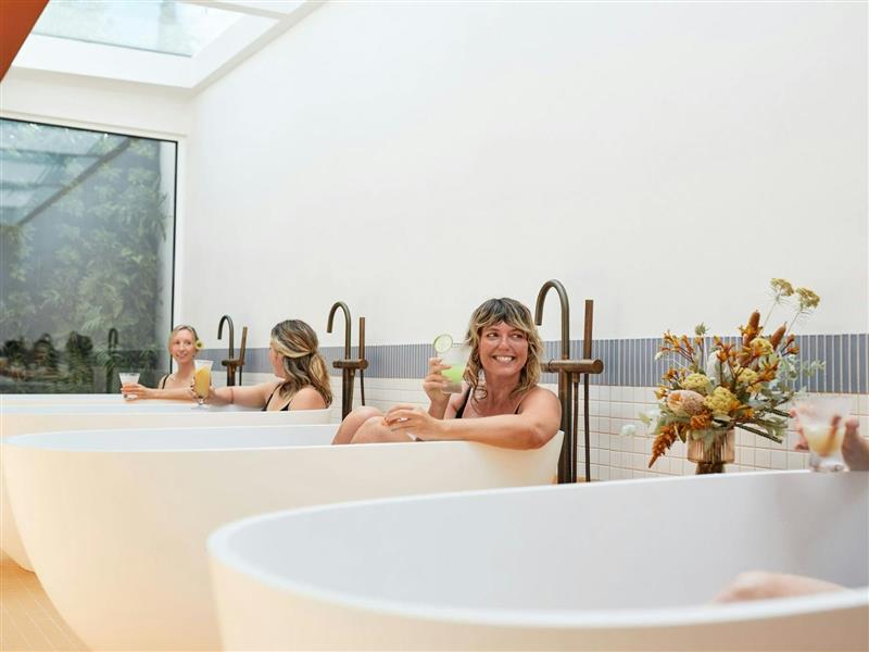 Indie Spa & bathhouse