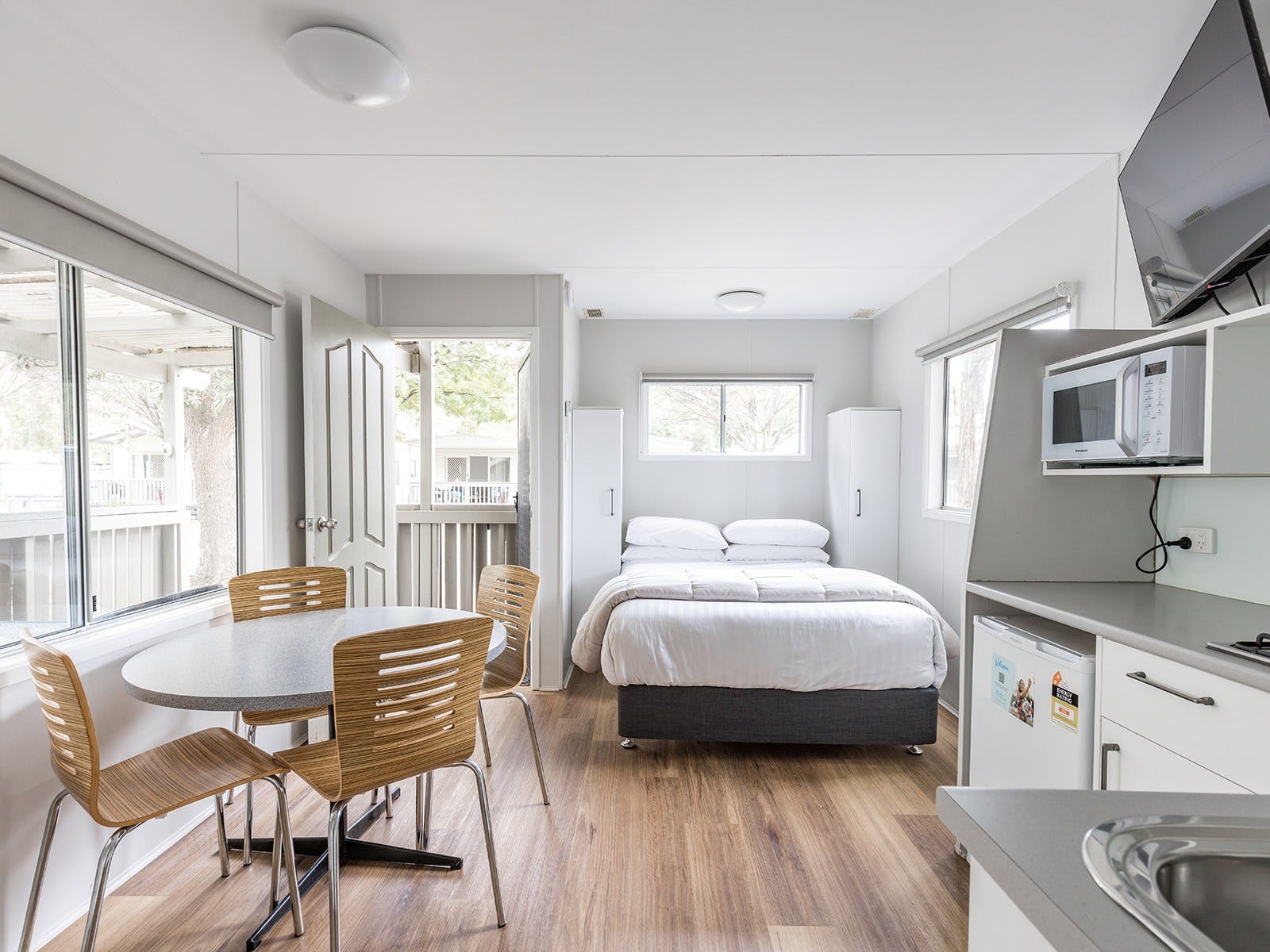 Ibis Cabin Pet Friendly |  Open Plan Living