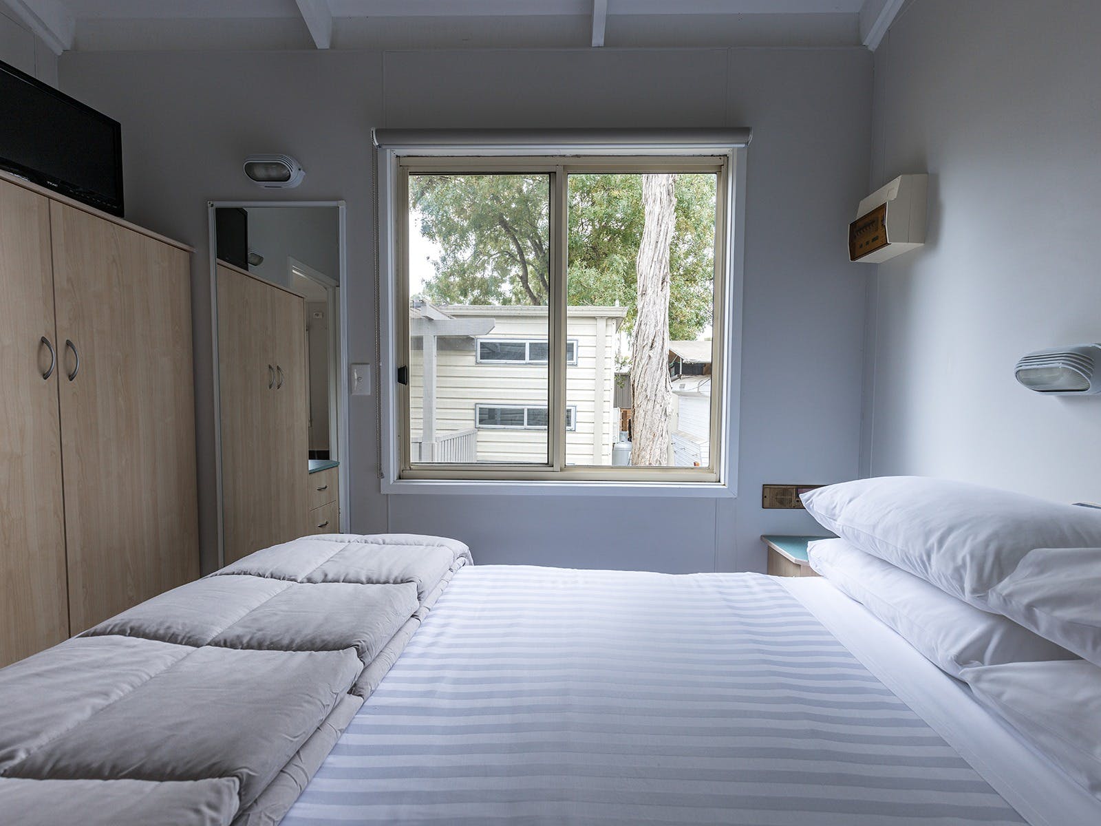 Plover Cabin |  Bedroom