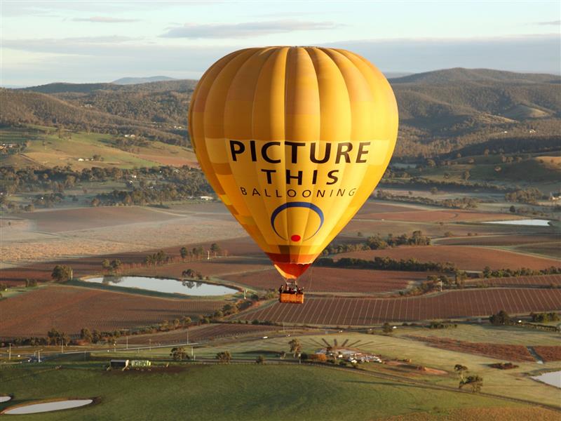 Yarra Valley hot air ballooning